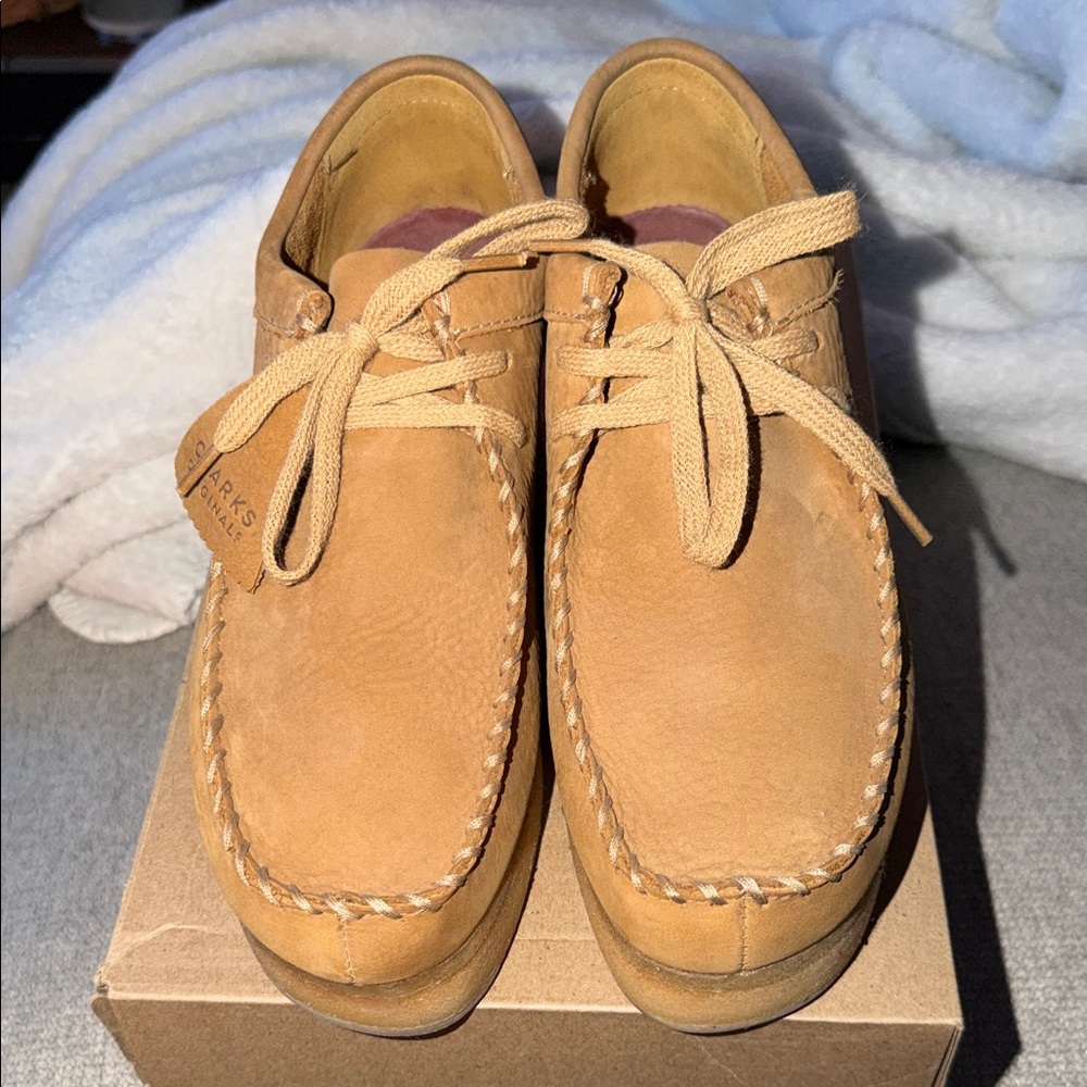 NIB Clark’s Wallacraft Lo platform - oak nubuck